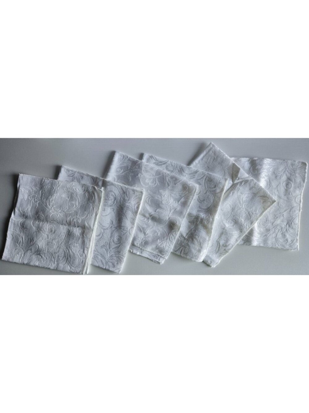 Set Of 6 Satiny White Paisley Damask Cotton Napkins 16 x 15.5 inches